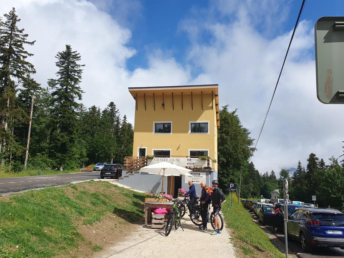 Hotel Chalet Jaune Charmant Som Sarcenas Zewnętrze zdjęcie