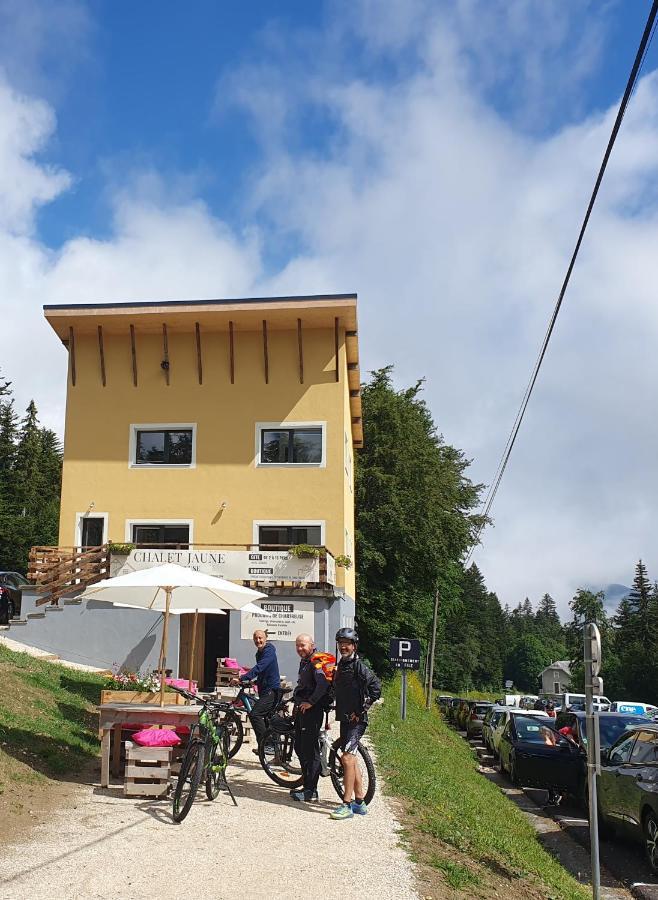 Hotel Chalet Jaune Charmant Som Sarcenas Zewnętrze zdjęcie